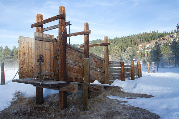 Perazzo Meadows Cattle Ramp